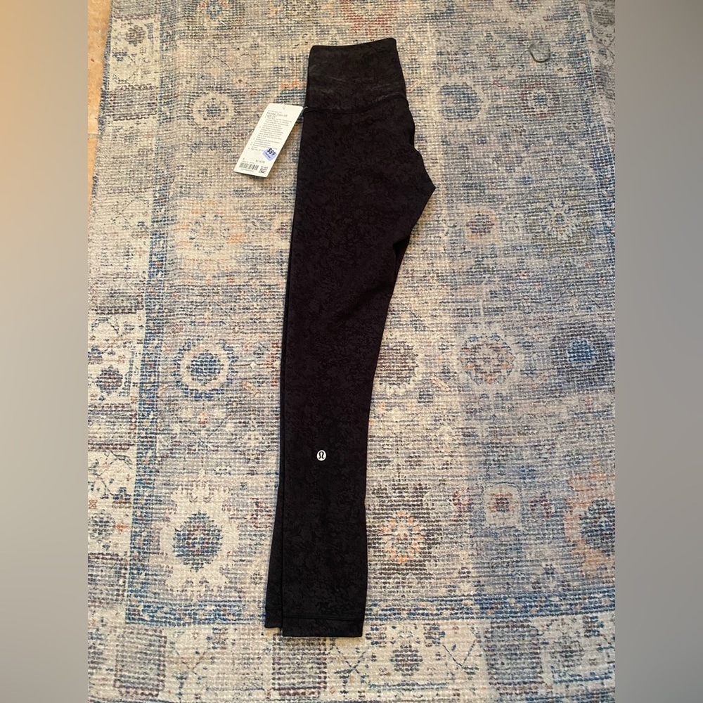 NWT. Lululemon pants size 4